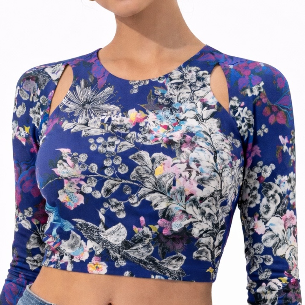 Bebe Floral Quarter Sleeve Crop Top